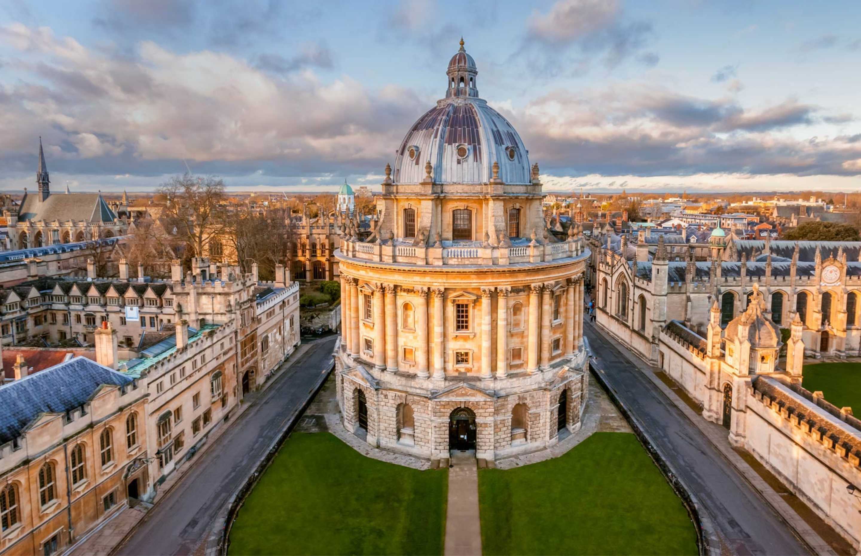 Vista aérea del edificio de investigación médica de la Universidad de Oxford.